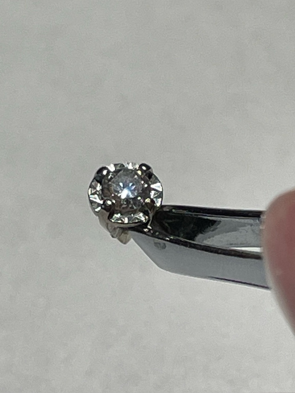 4-prong White Gold Head (setting) for Solitaire Ring Setting with Diamond - Picture 2 of 13